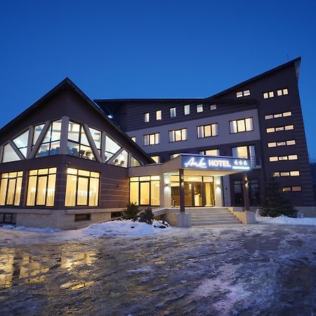 Hotel Ave Lux Сэчеле Экстерьер фото