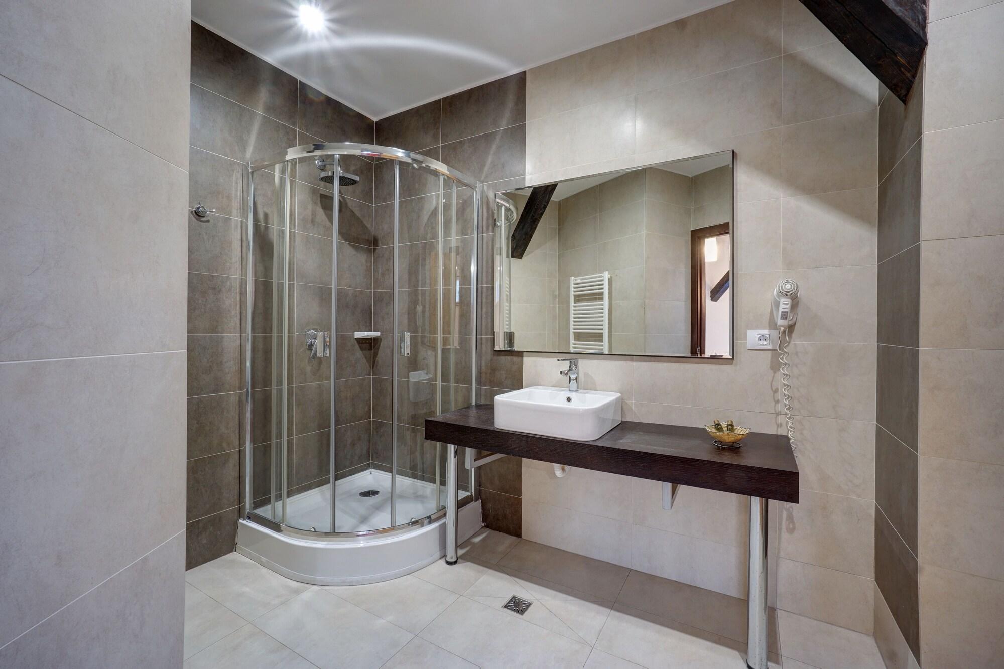Hotel Ave Lux Сэчеле Экстерьер фото