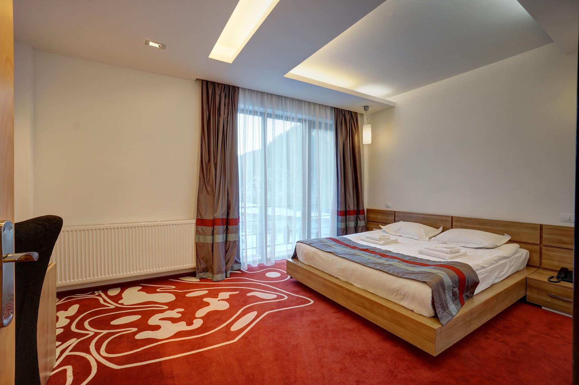 Hotel Ave Lux Сэчеле Экстерьер фото