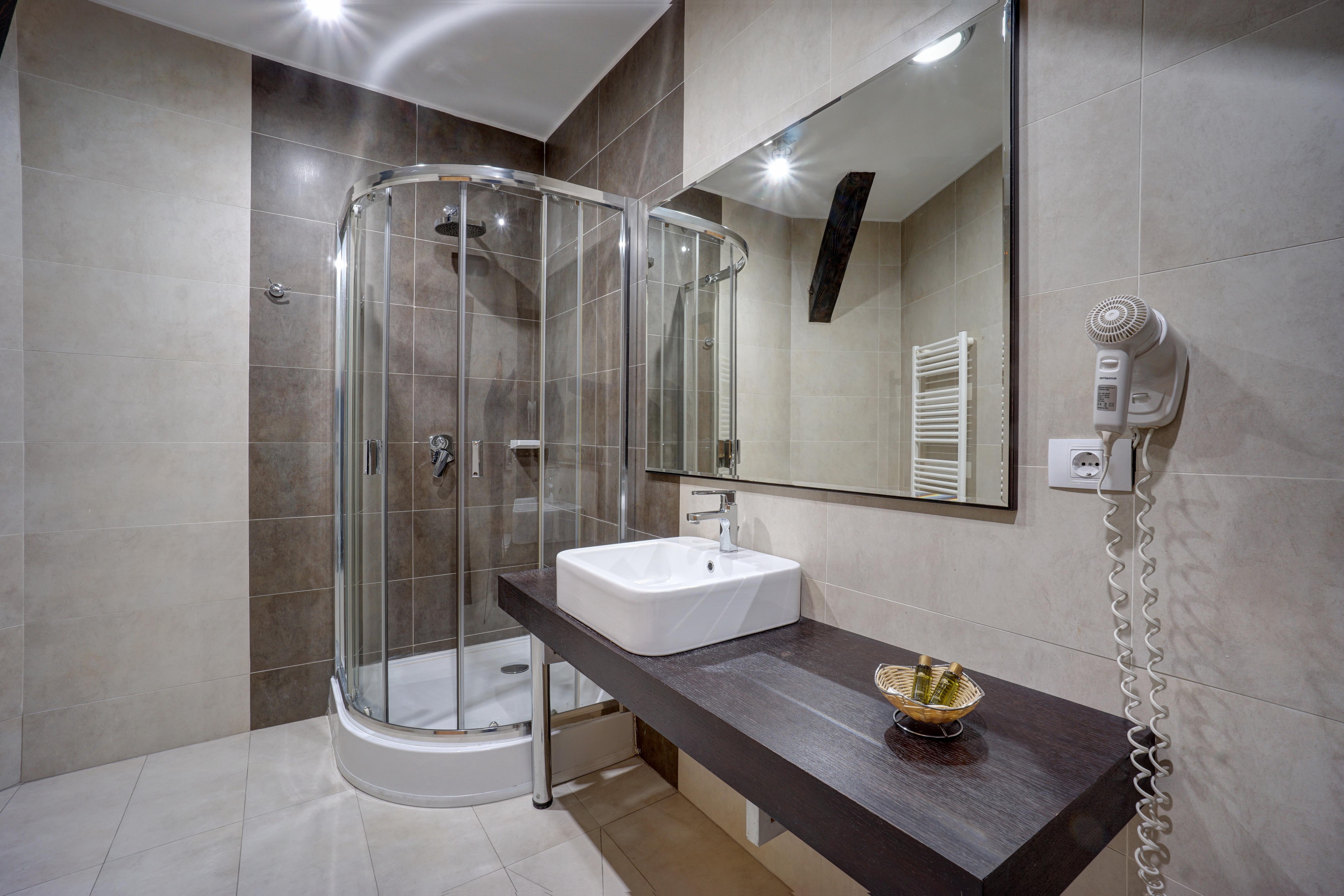 Hotel Ave Lux Сэчеле Экстерьер фото