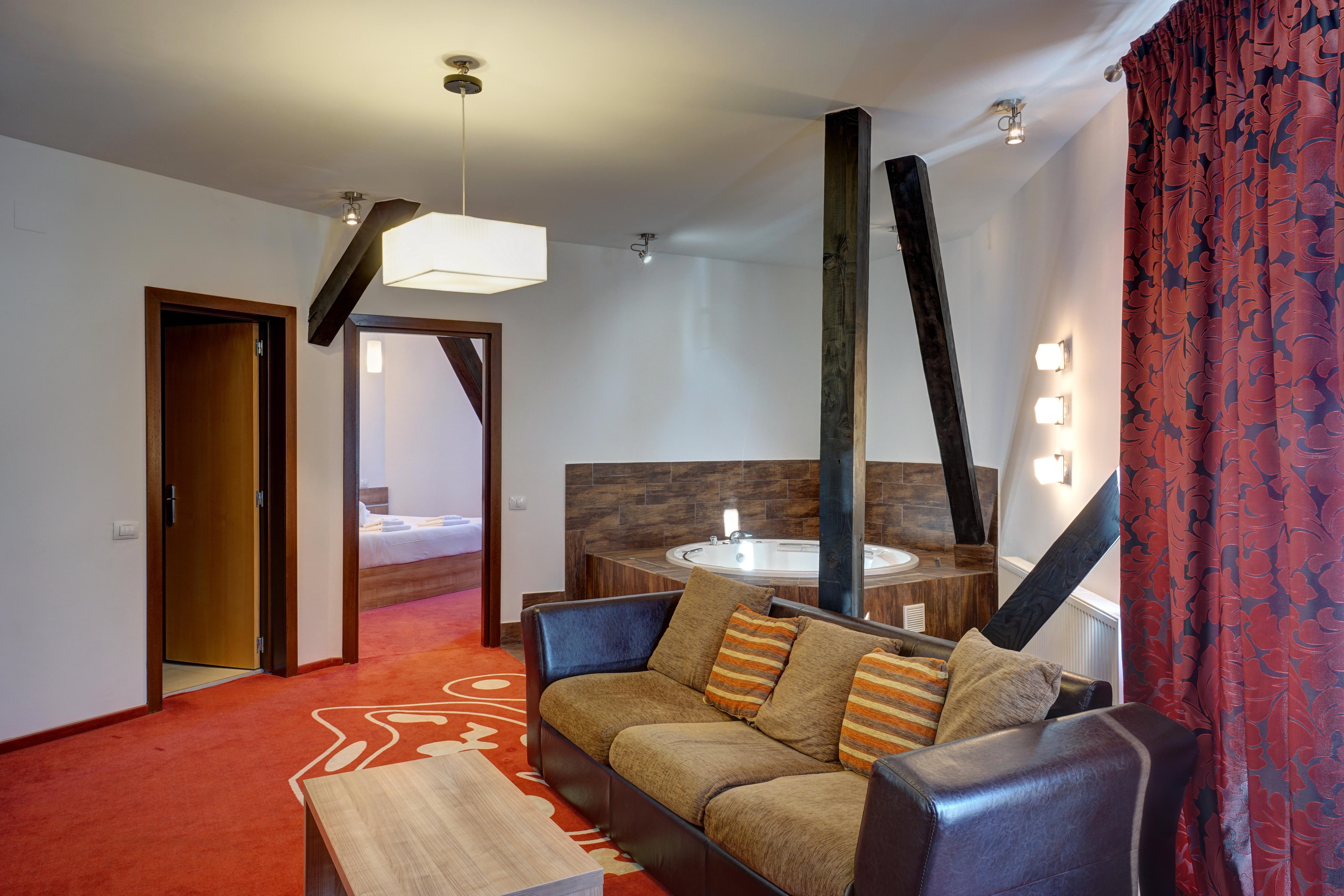 Hotel Ave Lux Сэчеле Экстерьер фото