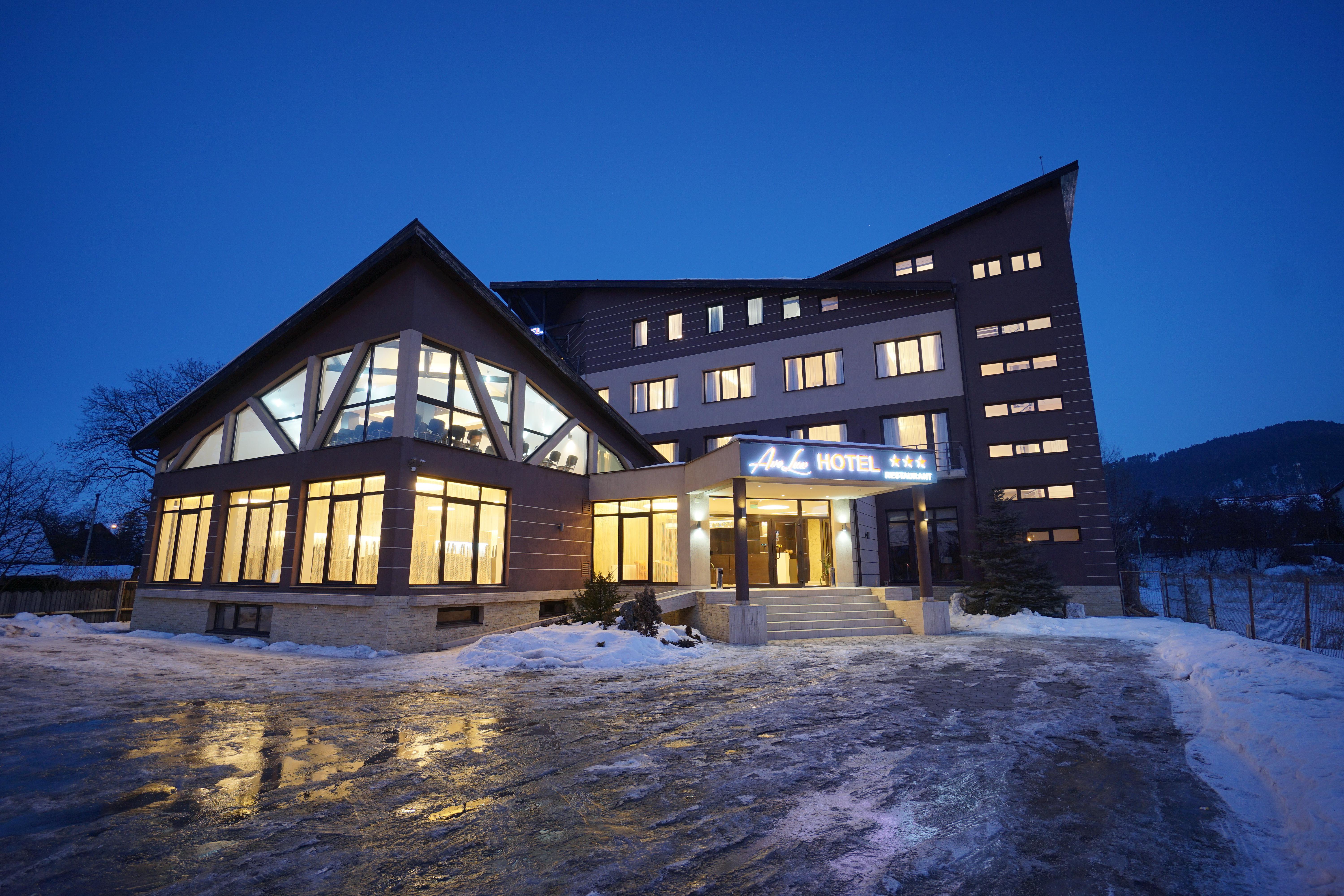 Hotel Ave Lux Сэчеле Экстерьер фото