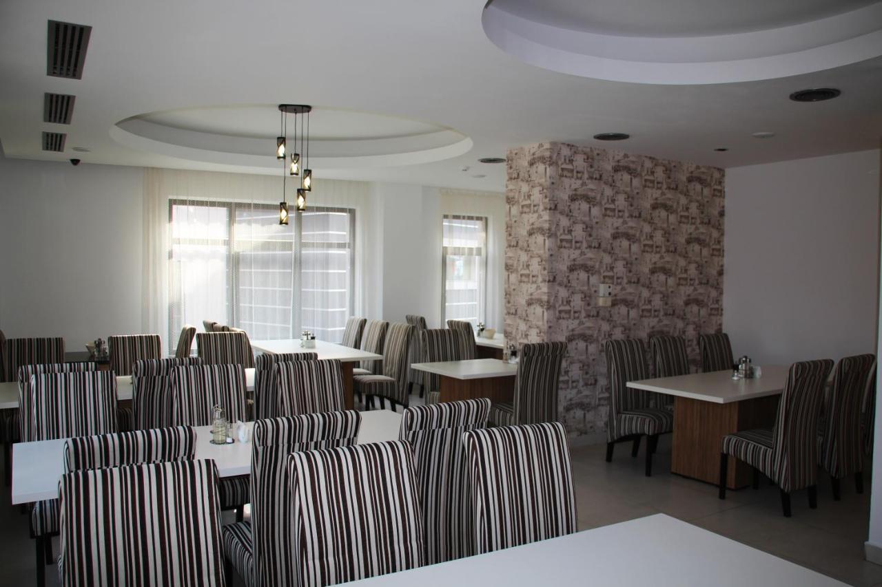 Hotel Ave Lux Сэчеле Экстерьер фото