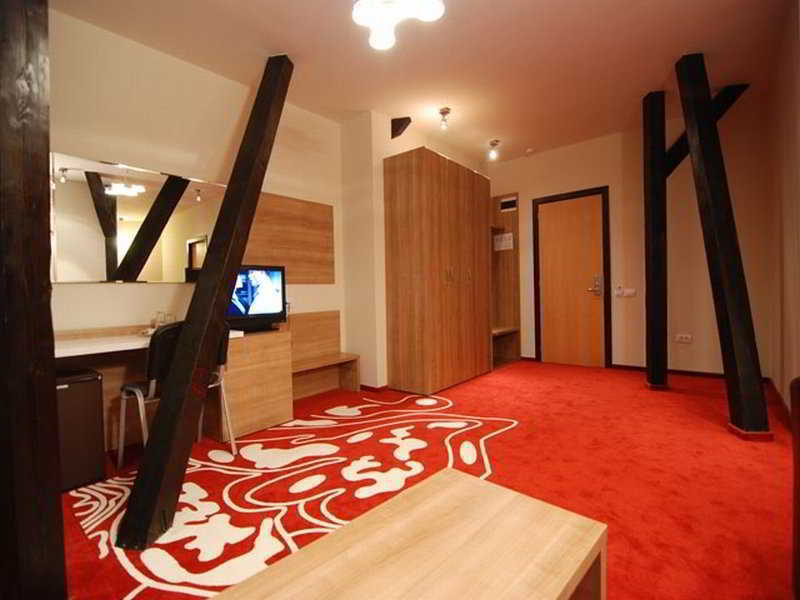 Hotel Ave Lux Сэчеле Экстерьер фото
